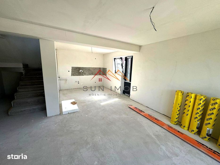 Casa noua, P+M, 4 camere, terasa, teren 550 m2, central, CORNU