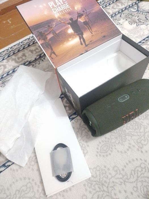 JBL Charge 5 kafolati bilan. Orginal