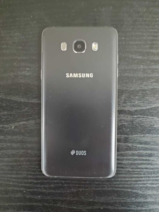 Смартфон Samsung J710