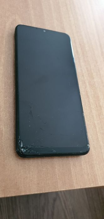 Vând Samsung Galaxy A 12 pentru piese