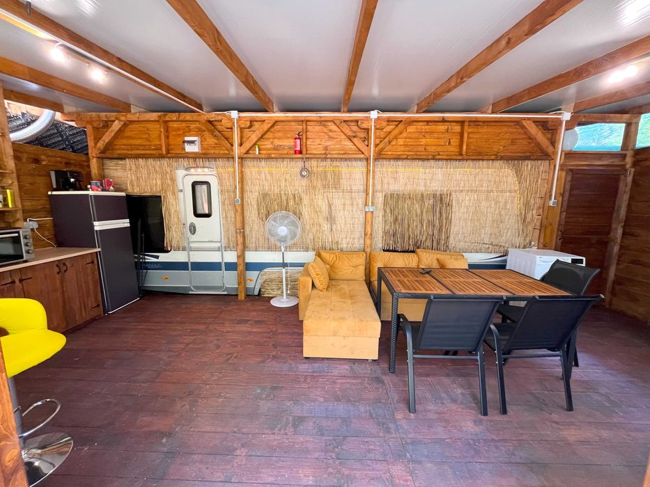 Каравана “Морска Шишарка” Къмпинг Созопол ЕКО