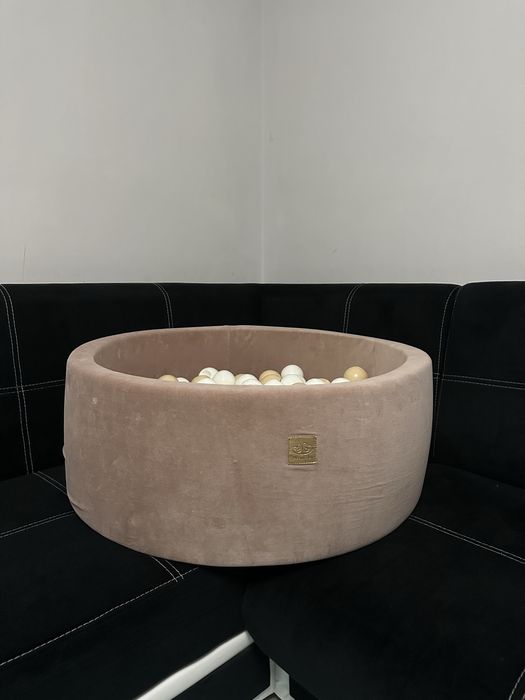 Детски Басейн с топки