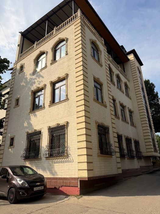 Первая линия Эко базар 4 этажа здание
