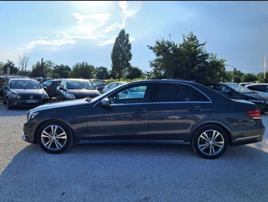 Mercedes-Benz E 220