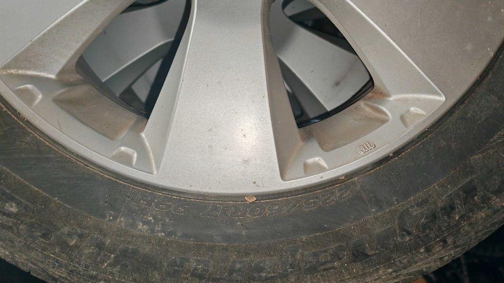 Летни гуми и джанти 17 5х100 от Subaru outback 2010