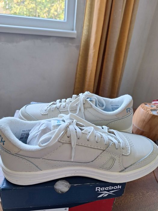 Маратонки Reebok!