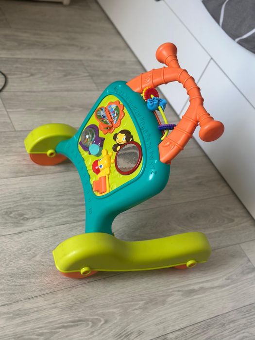 Продам толакар и игрушки