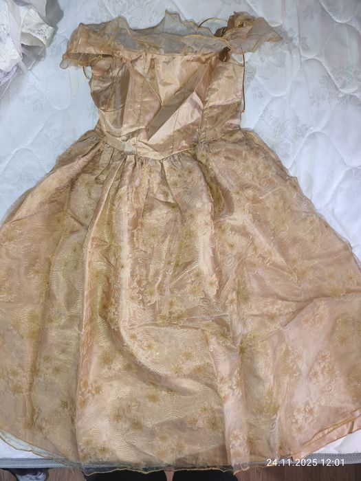 Новогодние платья