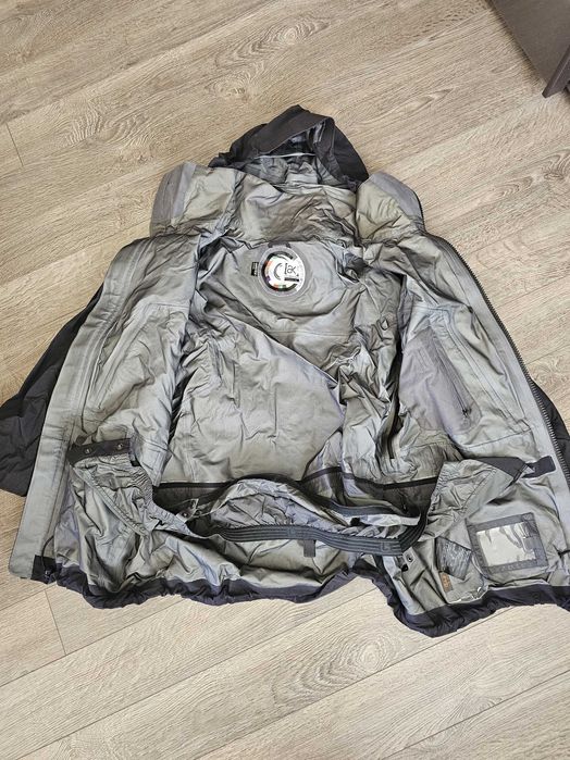 Яке шел shell от най-висок клас Burton AK трислоен Goretex Pro Shell