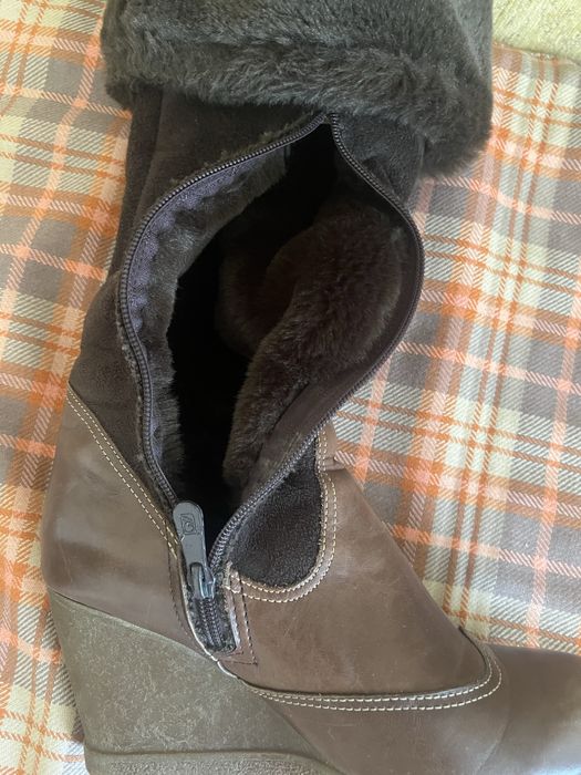 Сапоги кожаные, на меху. Размер38. Очень удобные!