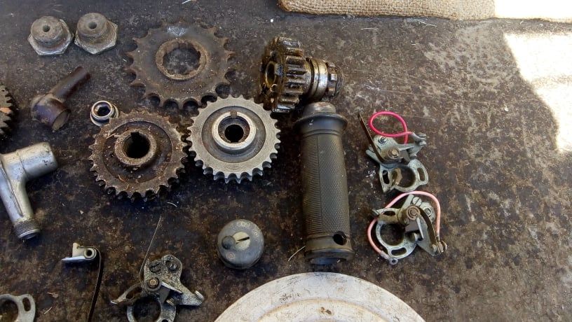 Части за мотоциклет ИЖ