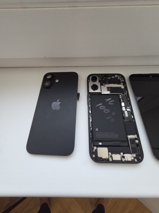 Carcasa capac Camera fata spate Iphone 16