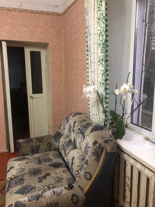 Продам  трехкомнатную квартиру