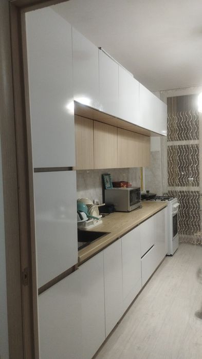 Срочно продам кухонный гарнитур
