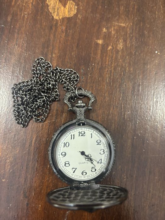 Продавам лот от джобни часовници