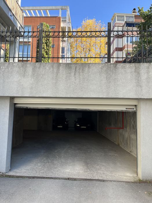 Продава се Гараж / Паркомясто в София, Витоша - 33 кв.м за 2061 €/кв.м - Снимка #3