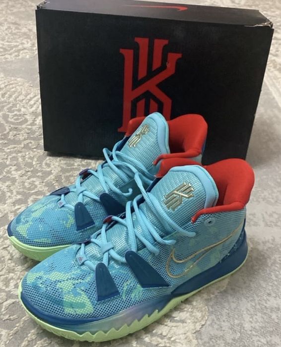 Баскетбольные кроссовки Kyrie 7