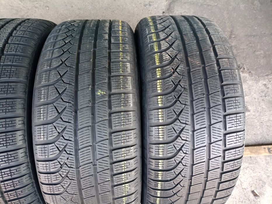 4 anvelope de iarna Pirelli 245/50 R19 dot 2222