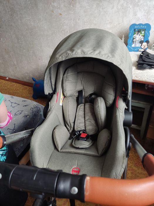 Продается детская коляска плюс автокресло
