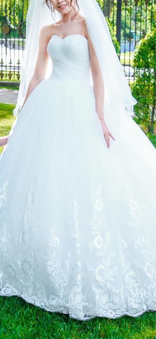 Свадебное платье