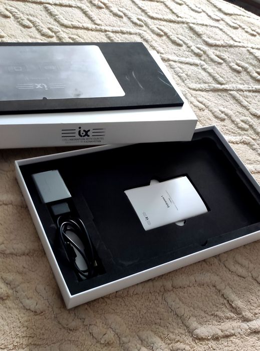 Продам новый планшет 4/64гб