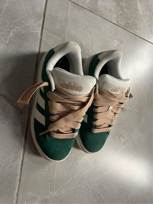 Adidași in stare foarte buna doar o data purtati nr 37