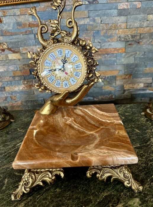 Superba piesa decor-scrumiera marmura-ceas armonios decorat-bronz-alama dore-Italia