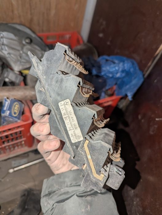 Продам запчасти от Мерседес