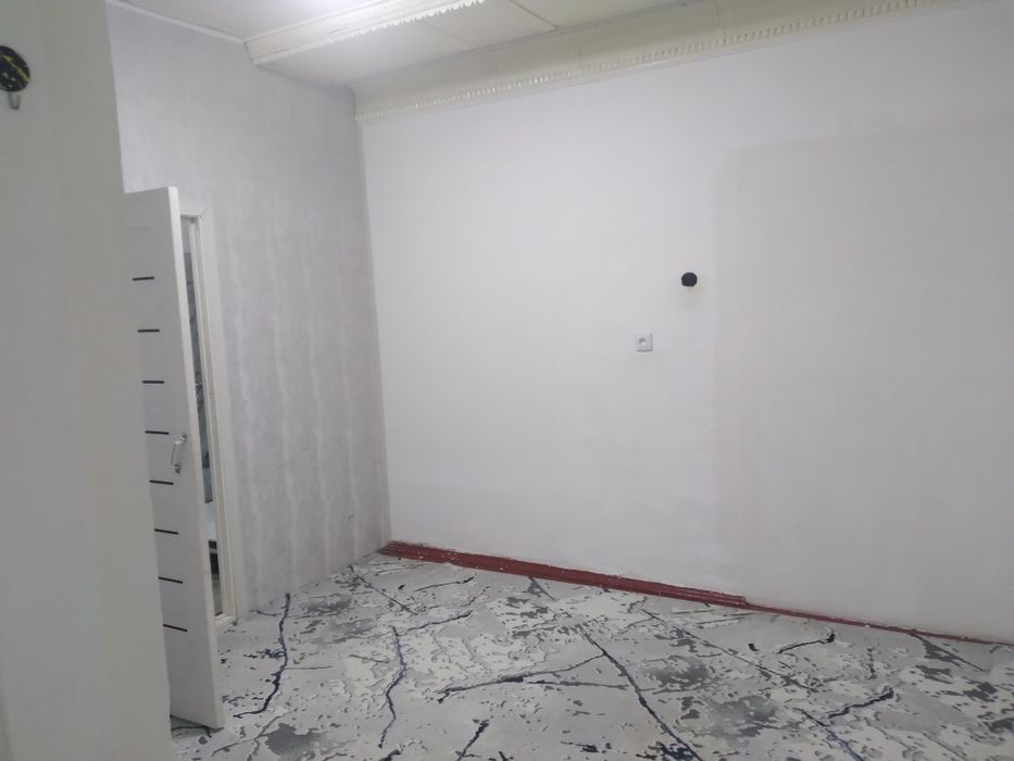 Chlonzor 20 kv yoli yuzi metrogacha1.5 km 2 xona 30 kv ofis yashashga
