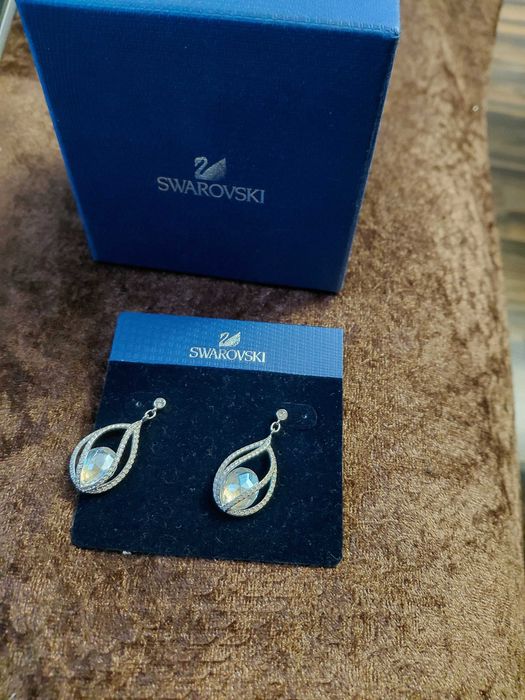 Гривна Сваровски, обеци Сваровски