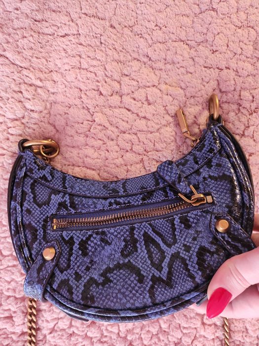 Дамска чанта Guess