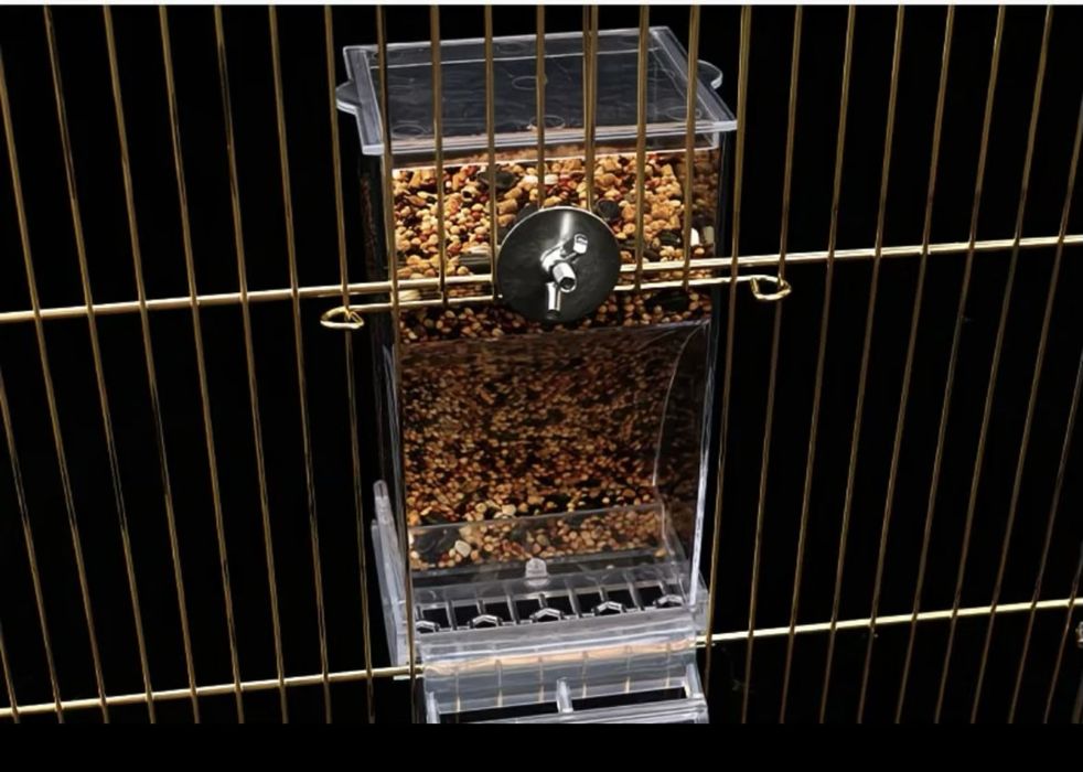 кормушка для попугаев