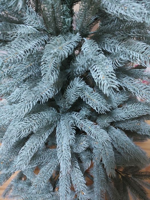 Продам Елку 170см - 100% литая