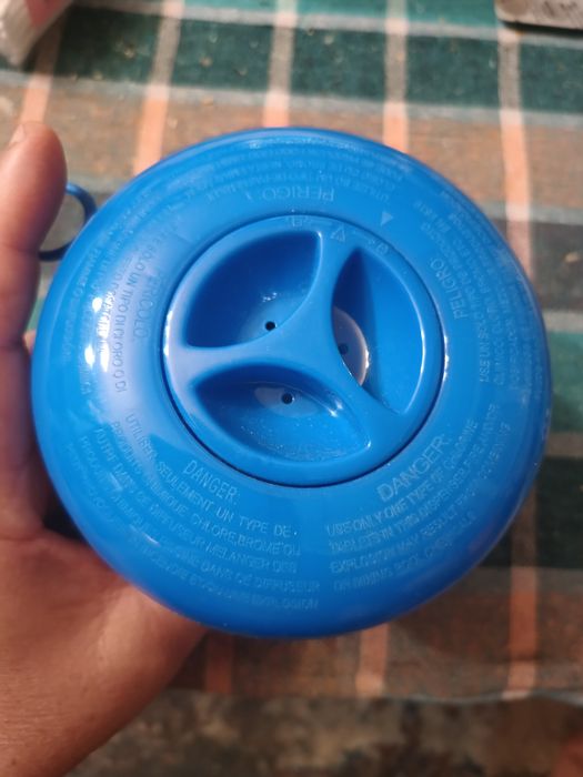 Dozator soluție pentru dezinfectarea piscinei