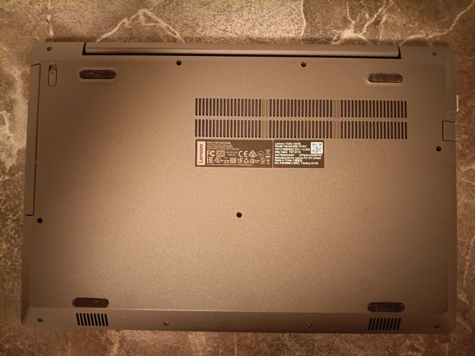 Laptop Lenovo V330-15IKB i3 Gen 8 / 8GB RAM / SSD 256GB / Win 11