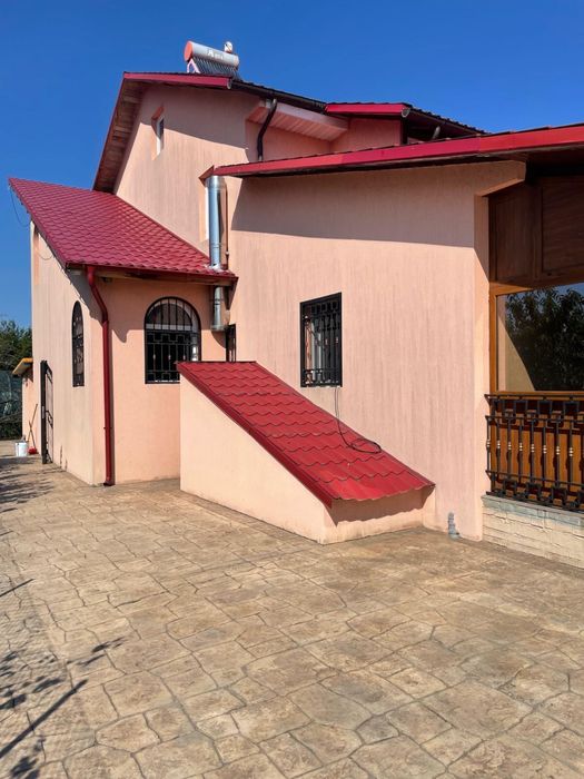 Vand casa  sat Garoafa