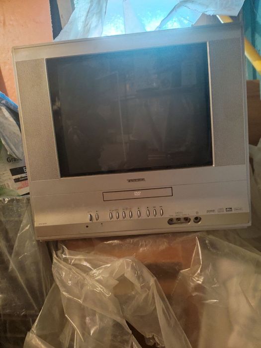 Телевизор: Panasonic, Toshiba