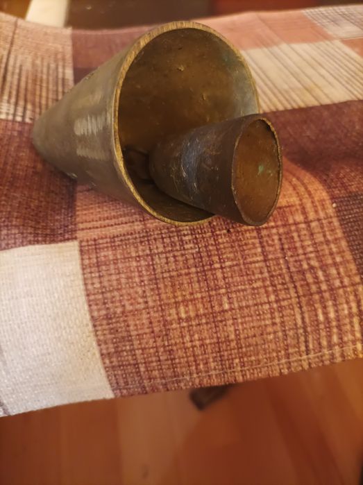Чанове със стойка ковано желязо