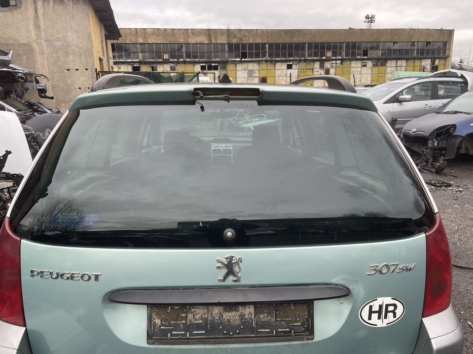 Задно стъкло за peugeot 307 пежо 307