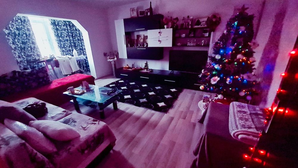 *DE VÂNZARE*Apartament compus din patru camere și dependințe* //          *** Preț Fix ***