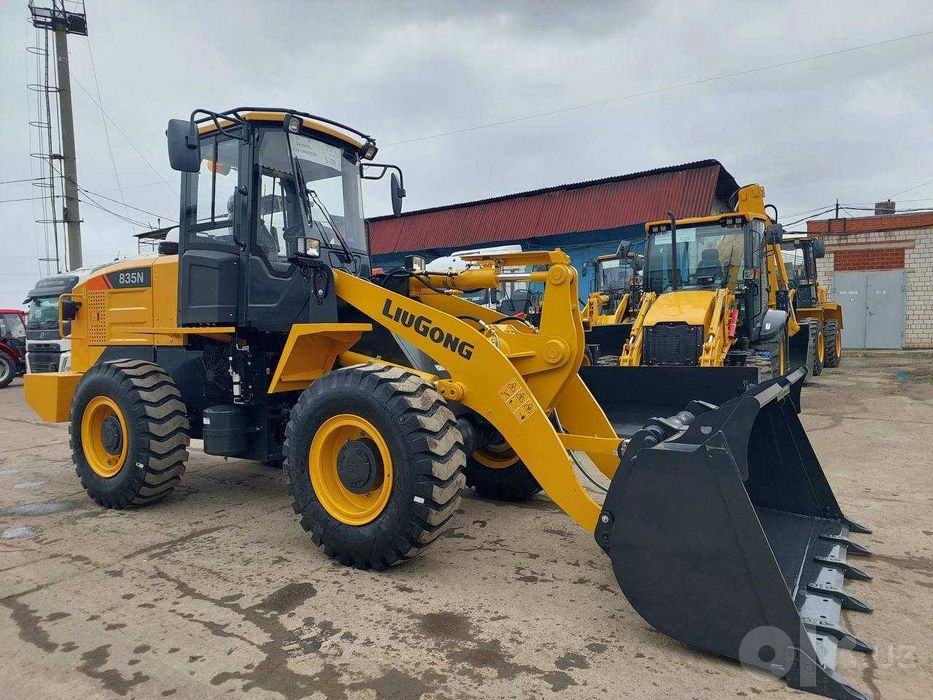 Рассрочка !!! Фронтальный Погрузчик LiuGong 835N (Объём ковша 1.8 м³)