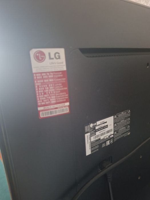 Телевизор LG очень харошем состояние