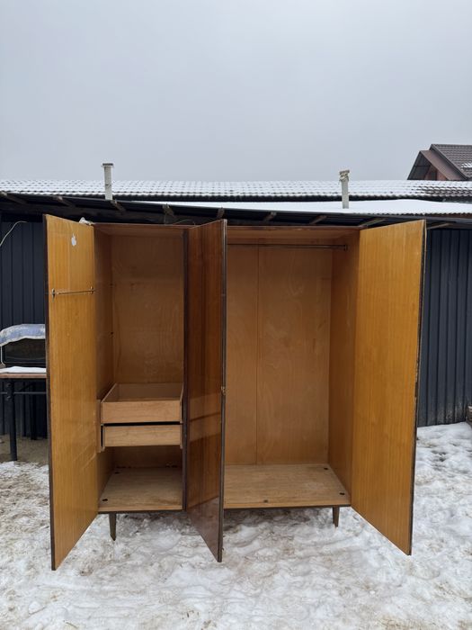 Продаю Шкаф для дома