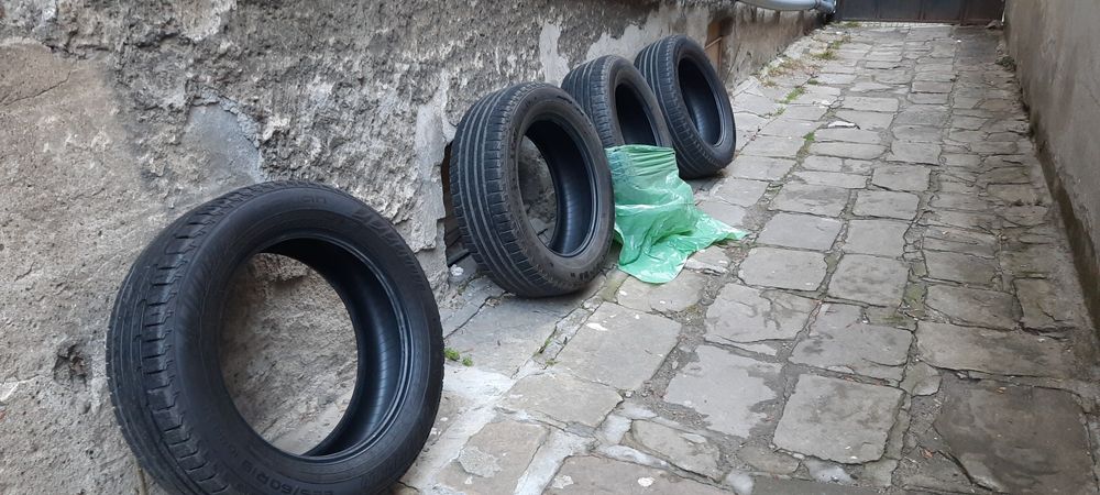 Летни гуми suv Nokian 225 60 18