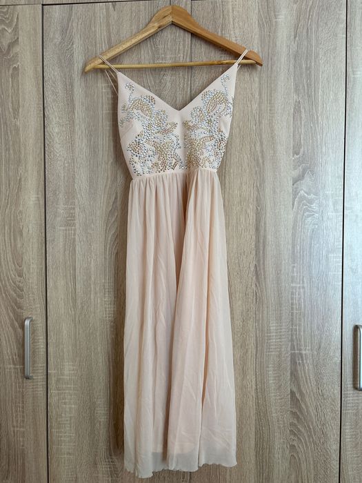 Прасковена рокля