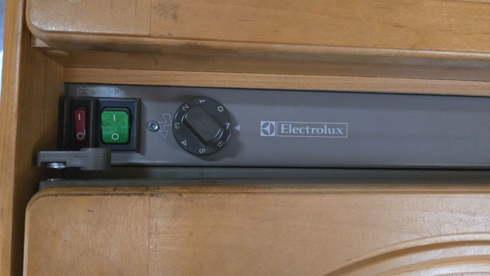 Продам холодильник для автодома