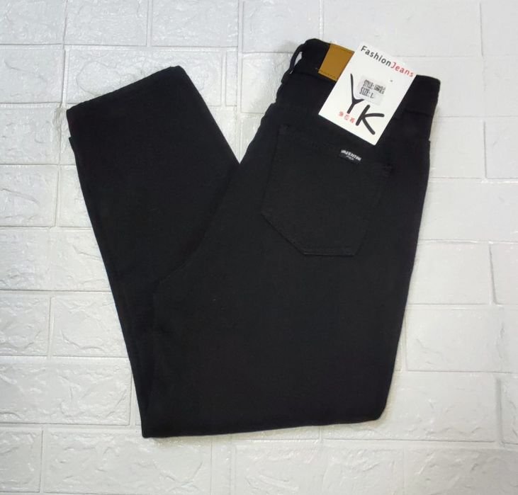 Продам джинсы мом