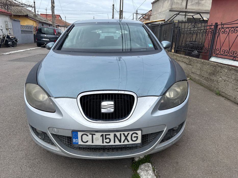 Seat Leon 2007 motor foarte bun, cutie recondiționată, avariat