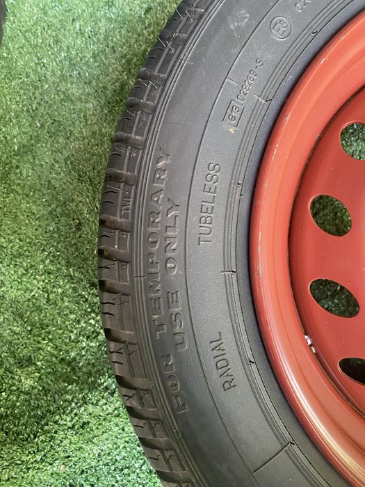 Roata rezerva originala Fiat 500 Lancia 4X98 cu anvelopa 135 80 13