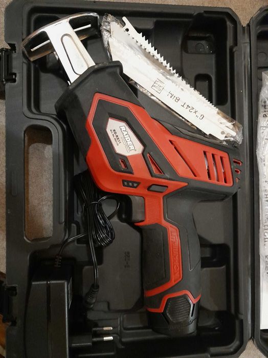 акумулаторен саблен трион RAIDER